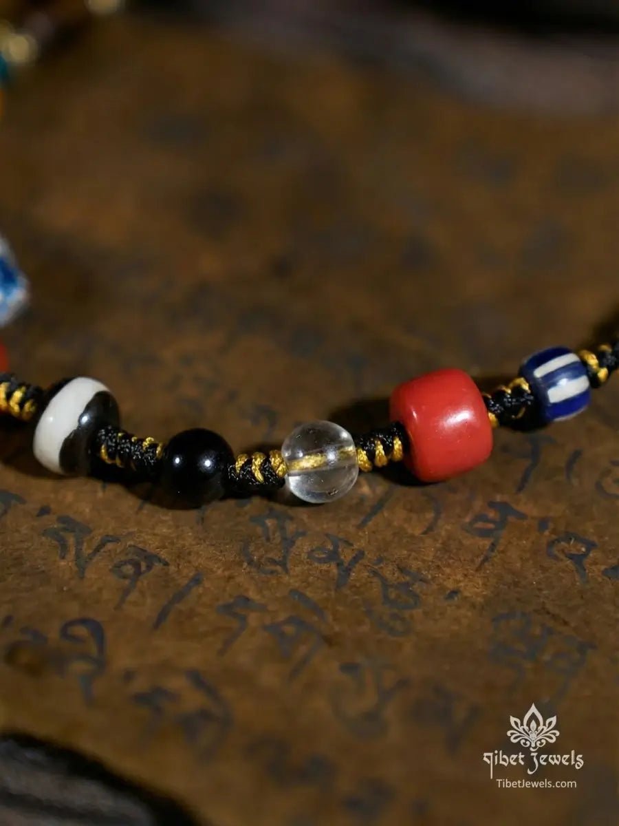 Sacred Nyagla Chacha & One - Eye Dzi Necklace - Tibet Jewels