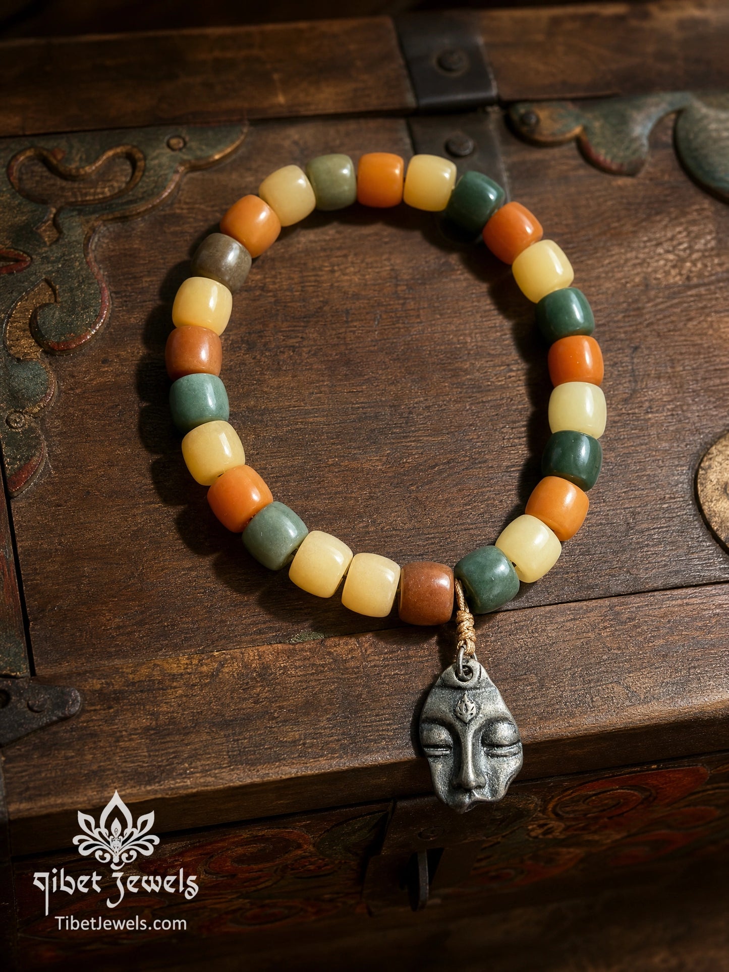 The "Inward Gaze" Multicolor Bodhi Root Bracelet | Tibetan Silver Buddha Amulet