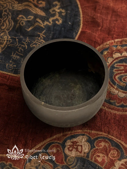 The "Voice of Stillness" Antique Copper Singing Bowl | Tibetan Meditation Relic