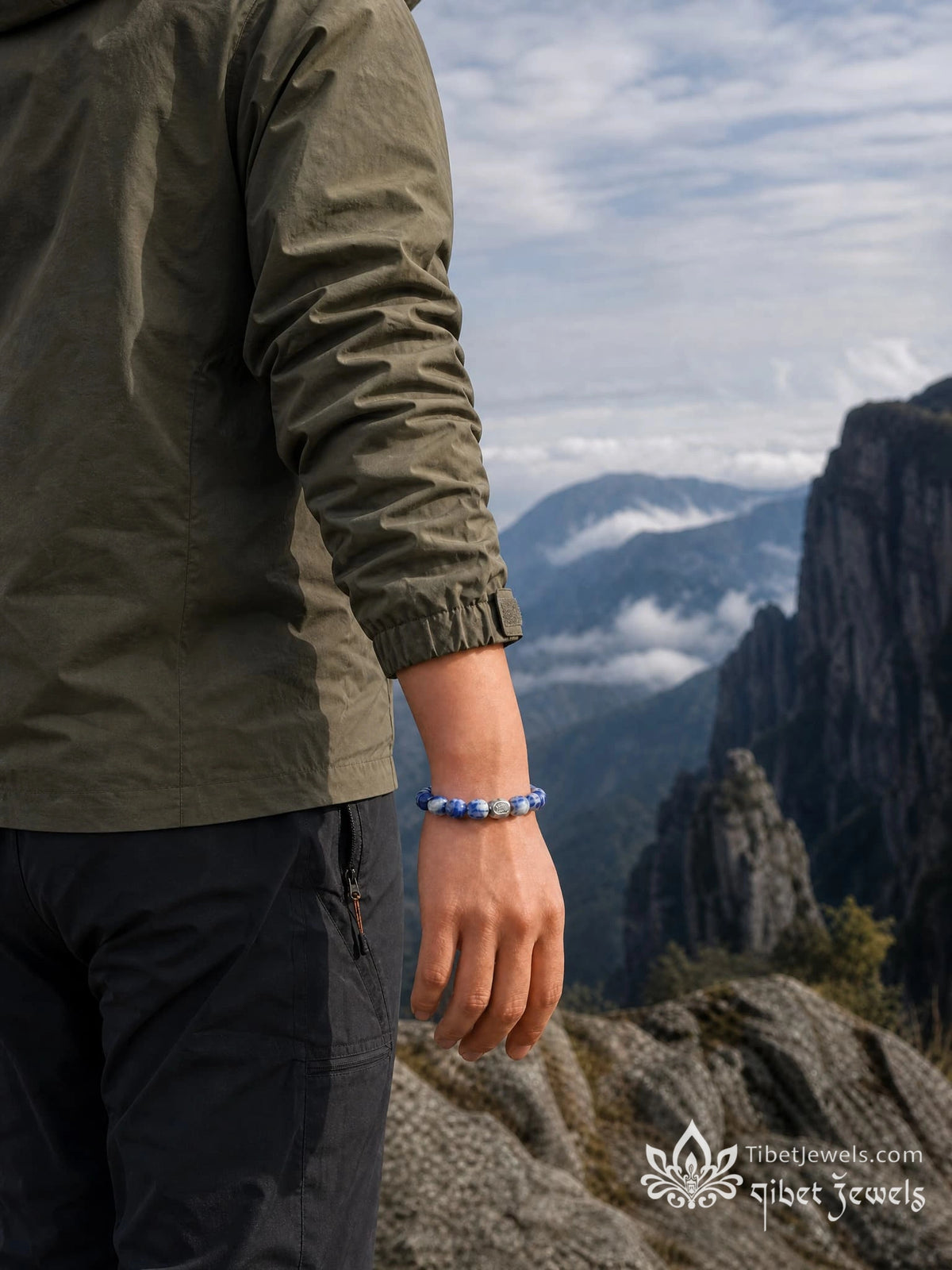 The "Sea of Truth" Sodalite & Copper-Silver Fish Bracelet | Tibetan Stretch Mala